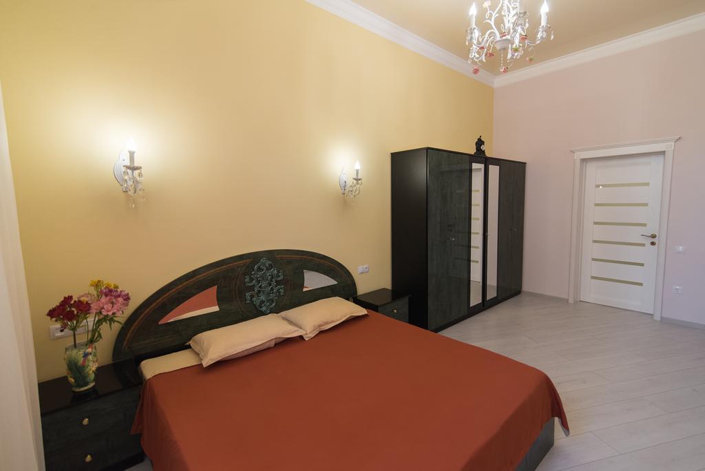 Vip Apartment In The Very Center Of Odessa With Sea View Kültér fotó